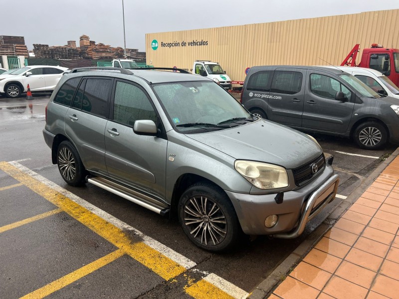 toyota rav 4 ii (_a2_) del año 2004
