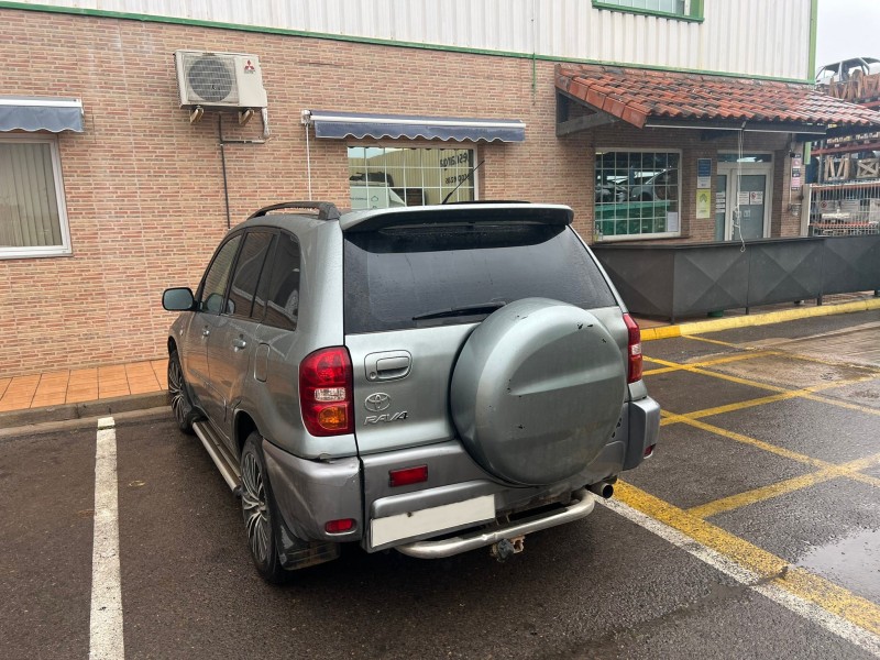 toyota rav 4 ii (_a2_) del año 2004