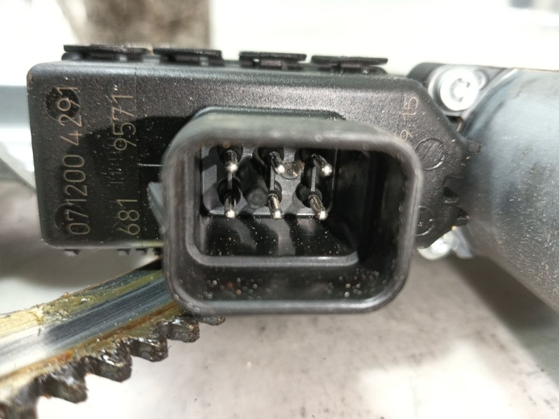 Recambio de elevalunas delantero izquierdo para opel astra h berlina cosmo referencia OEM IAM   