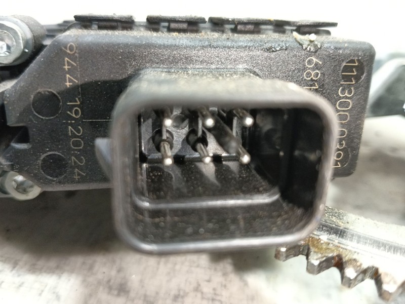 Recambio de elevalunas delantero derecho para opel astra h berlina cosmo referencia OEM IAM   