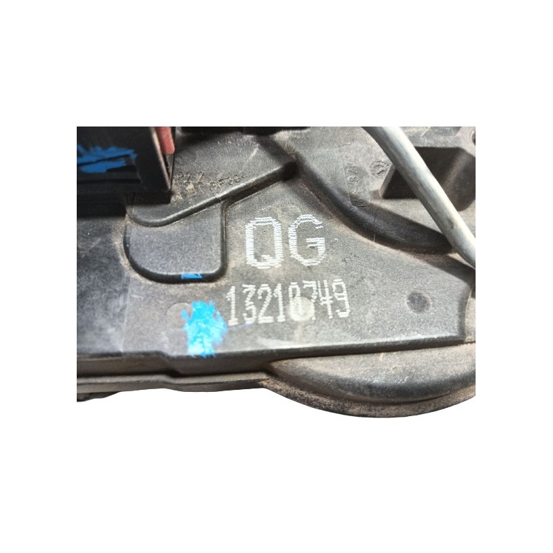 Recambio de cerradura puerta delantera derecha para opel astra h berlina cosmo referencia OEM IAM 13210749  