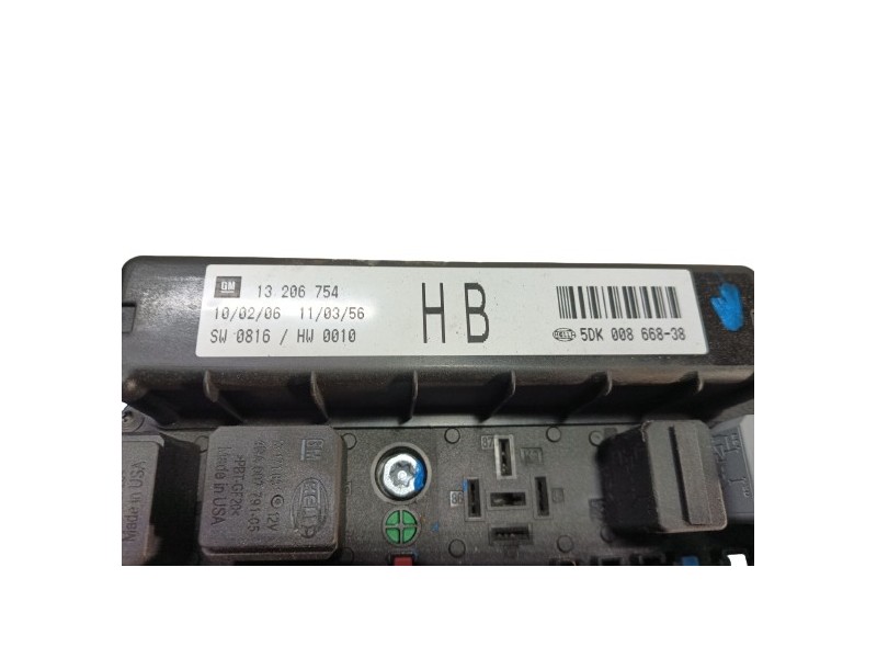 Recambio de caja reles / fusibles para opel astra h berlina cosmo referencia OEM IAM   
