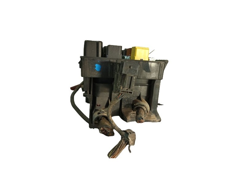 Recambio de caja reles / fusibles para opel astra h berlina cosmo referencia OEM IAM   