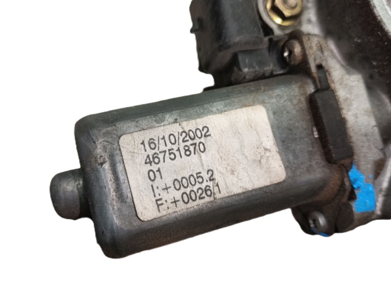 Recambio de elevalunas delantero derecho para alfa romeo 147 (190) 1.9 jtd distinctive referencia OEM IAM   