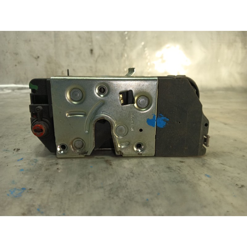 Recambio de cerradura puerta trasera izquierda para peugeot 307 sw (3h) 1.6 hdi 110 referencia OEM IAM   