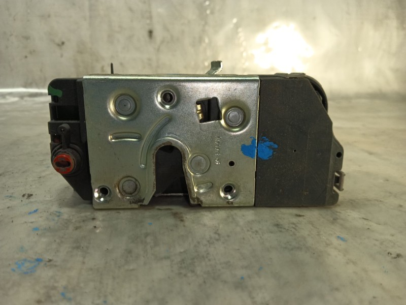 Recambio de cerradura puerta trasera izquierda para peugeot 307 sw (3h) 1.6 hdi 110 referencia OEM IAM   