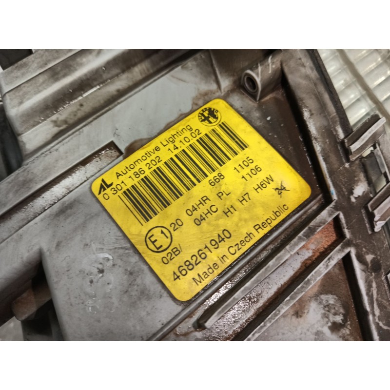 Recambio de faro derecho para alfa romeo 147 (190) 1.9 jtd distinctive referencia OEM IAM PARAPULIR PARA PULIR 