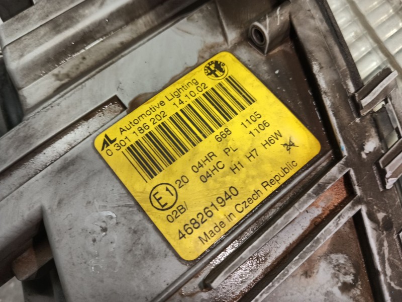 Recambio de faro derecho para alfa romeo 147 (190) 1.9 jtd distinctive referencia OEM IAM PARAPULIR PARA PULIR 