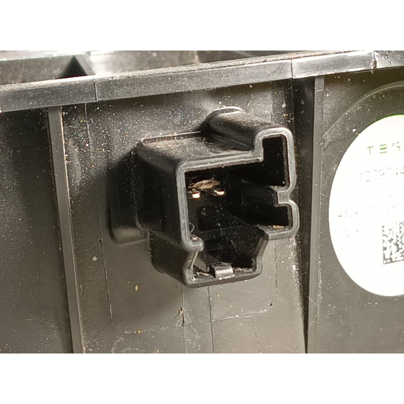 Recambio de altavoz para tesla model 3 (5yj3) ev awd referencia OEM IAM   