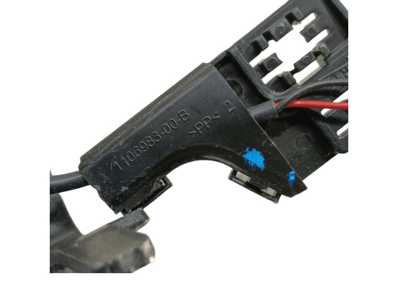 Recambio de enganche cinturon trasero izquierdo para tesla model 3 (5yj3) ev awd referencia OEM IAM   