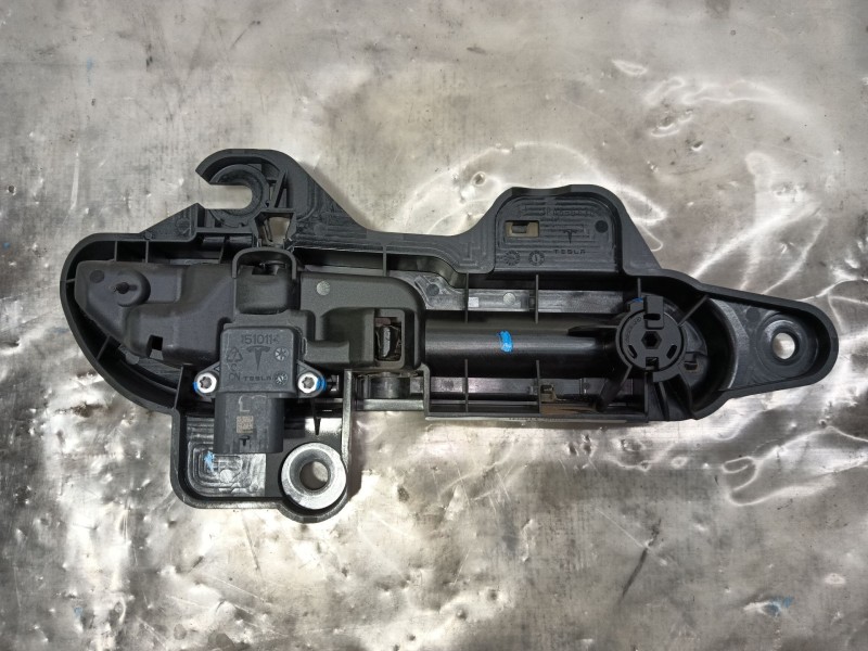 Recambio de maneta exterior trasera izquierda para tesla model 3 (5yj3) ev awd referencia OEM IAM   
