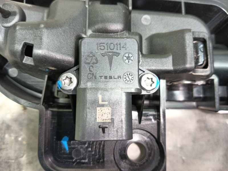 Recambio de maneta exterior trasera izquierda para tesla model 3 (5yj3) ev awd referencia OEM IAM   