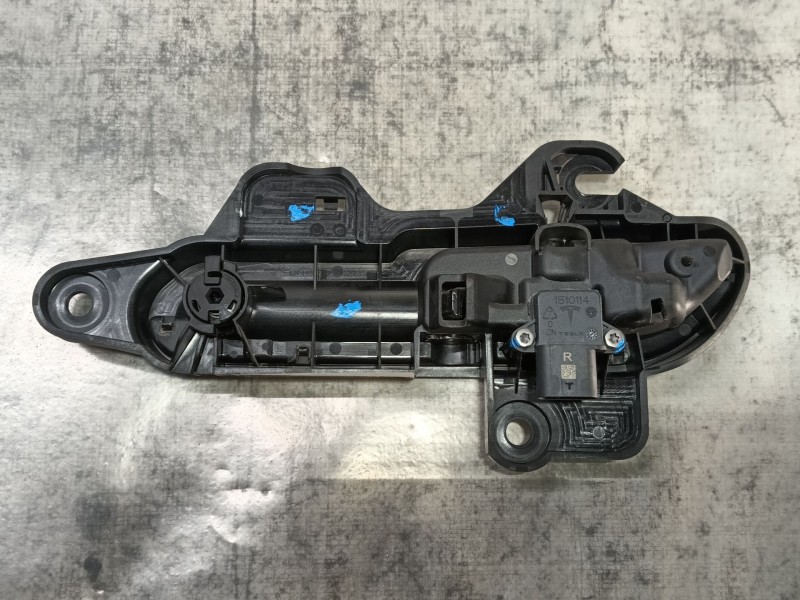 Recambio de maneta exterior delantera derecha para tesla model 3 (5yj3) ev awd referencia OEM IAM   