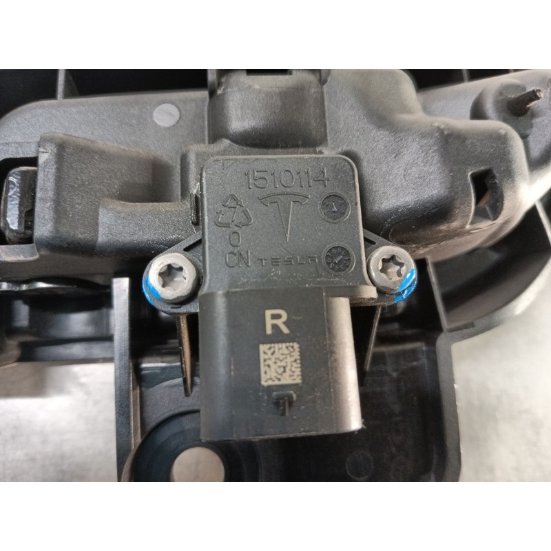 Recambio de maneta exterior delantera derecha para tesla model 3 (5yj3) ev awd referencia OEM IAM   