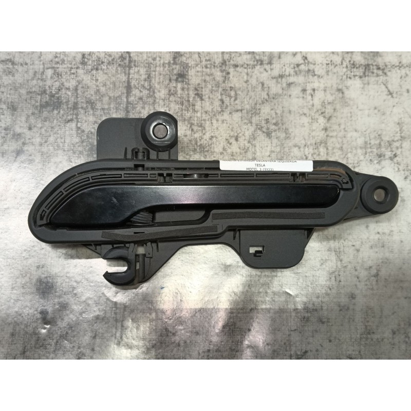 Recambio de maneta exterior delantera izquierda para tesla model 3 (5yj3) ev awd referencia OEM IAM   