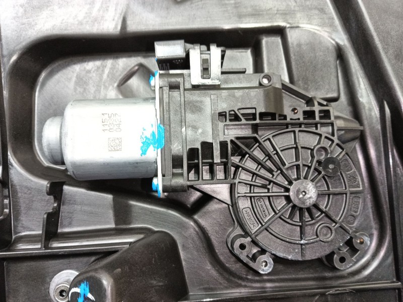 Recambio de elevalunas trasero derecho para tesla model 3 (5yj3) ev awd referencia OEM IAM   