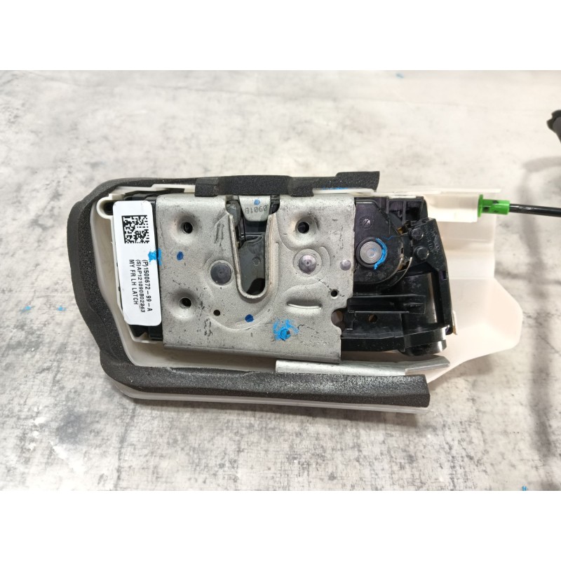 Recambio de cerradura puerta delantera izquierda para tesla model 3 (5yj3) ev awd referencia OEM IAM   