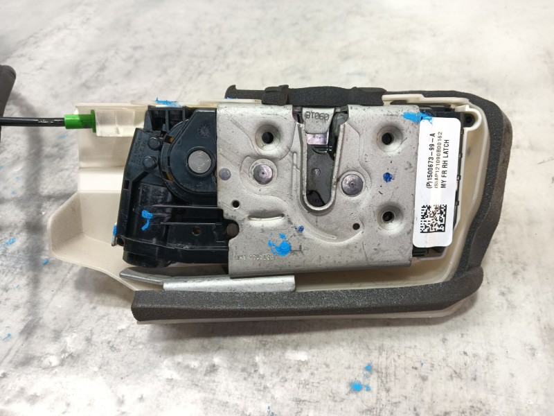 Recambio de cerradura puerta delantera derecha para tesla model 3 (5yj3) ev awd referencia OEM IAM   