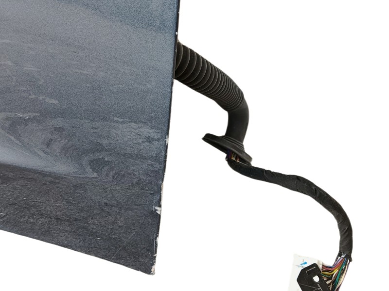 Recambio de puerta delantera derecha para tesla model 3 (5yj3) ev awd referencia OEM IAM 1081438S0G  1081420ECC