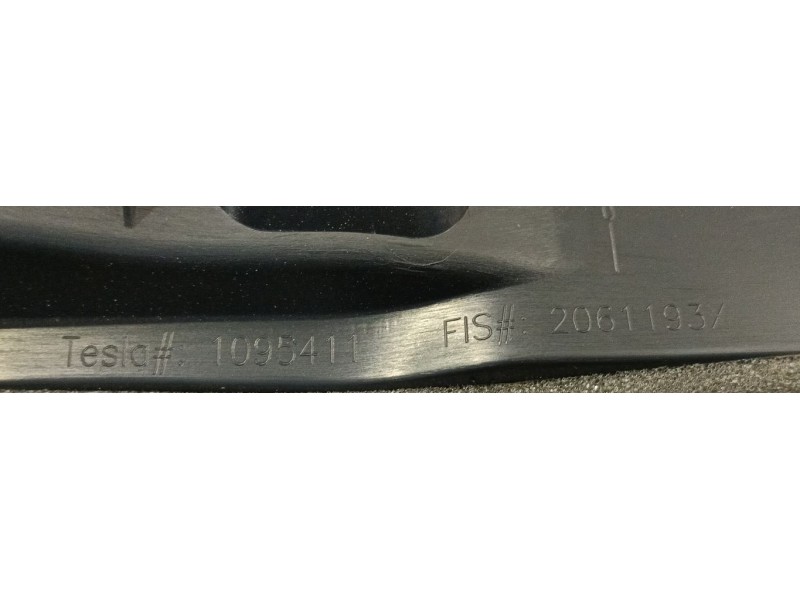 Recambio de salpicadero para tesla model 3 (5yj3) ev awd referencia OEM IAM   