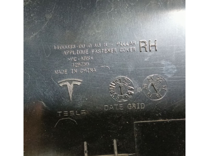 Recambio de salpicadero para tesla model 3 (5yj3) ev awd referencia OEM IAM   