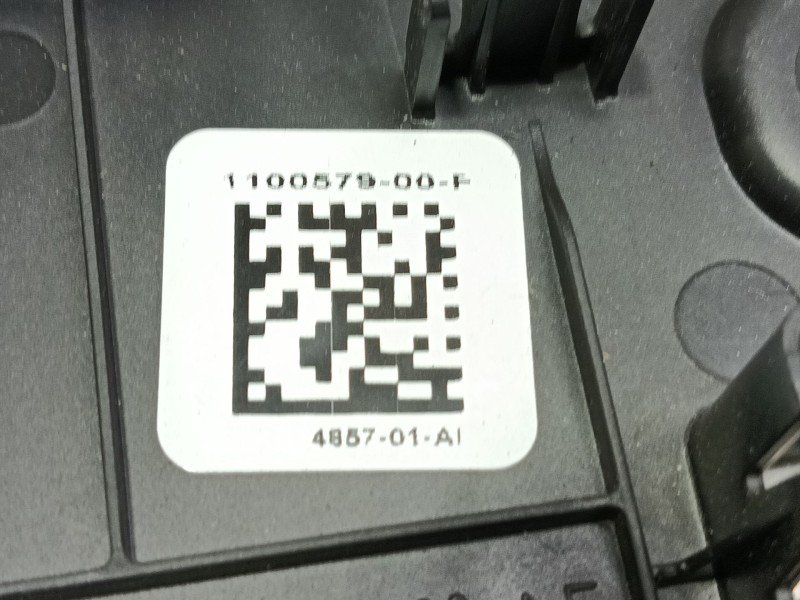 Recambio de salpicadero para tesla model 3 (5yj3) ev awd referencia OEM IAM   