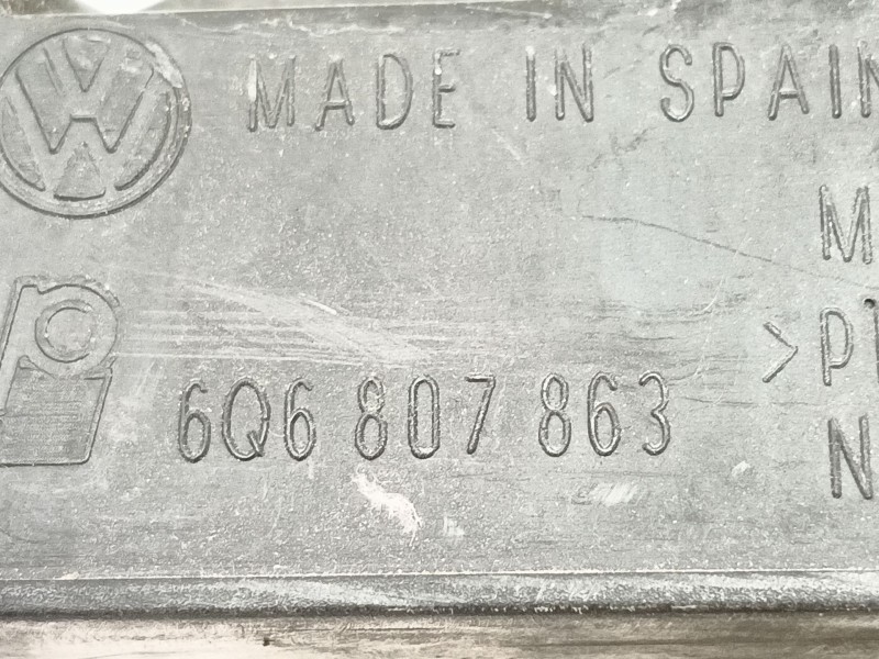 Recambio de refuerzo paragolpes trasero para volkswagen polo (9n1) conceptline referencia OEM IAM   