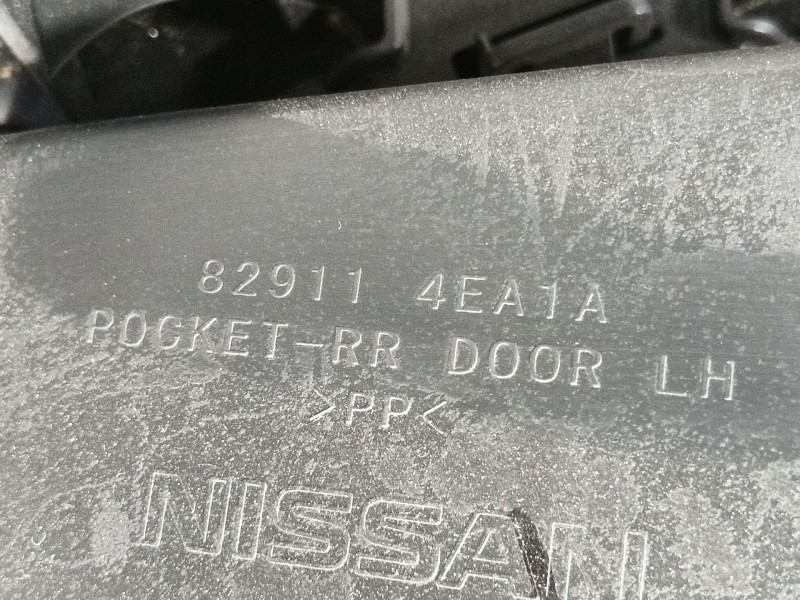 Recambio de guarnecido puerta trasera izquierda para nissan qashqai ii suv (j11, j11_) 1.2 dig-t referencia OEM IAM   