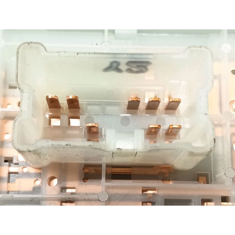 Recambio de mando elevalunas delantero derecho para nissan qashqai ii suv (j11, j11_) 1.2 dig-t referencia OEM IAM   