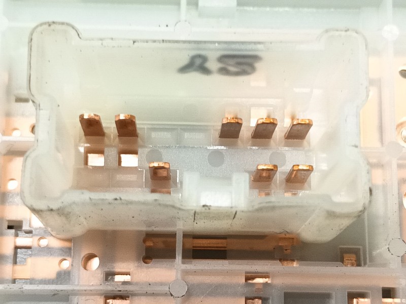 Recambio de mando elevalunas delantero derecho para nissan qashqai ii suv (j11, j11_) 1.2 dig-t referencia OEM IAM   