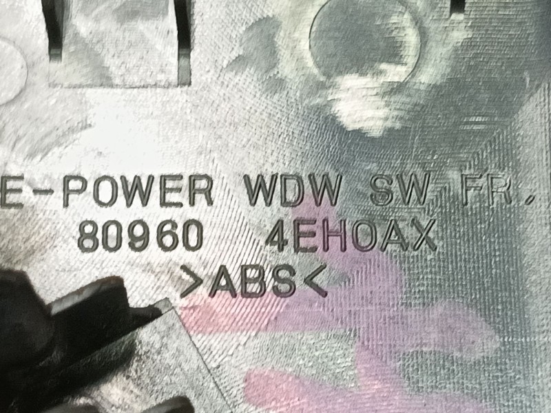 Recambio de mando elevalunas delantero derecho para nissan qashqai ii suv (j11, j11_) 1.2 dig-t referencia OEM IAM   