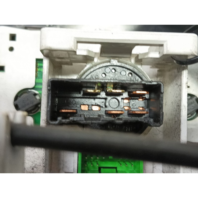 Recambio de mando calefaccion / aire acondicionado para suzuki swift iii (mz, ez) 1.3 ddis (rs 413d) referencia OEM IAM   