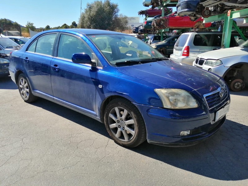 toyota avensis sedán (_t25_) del año 2006