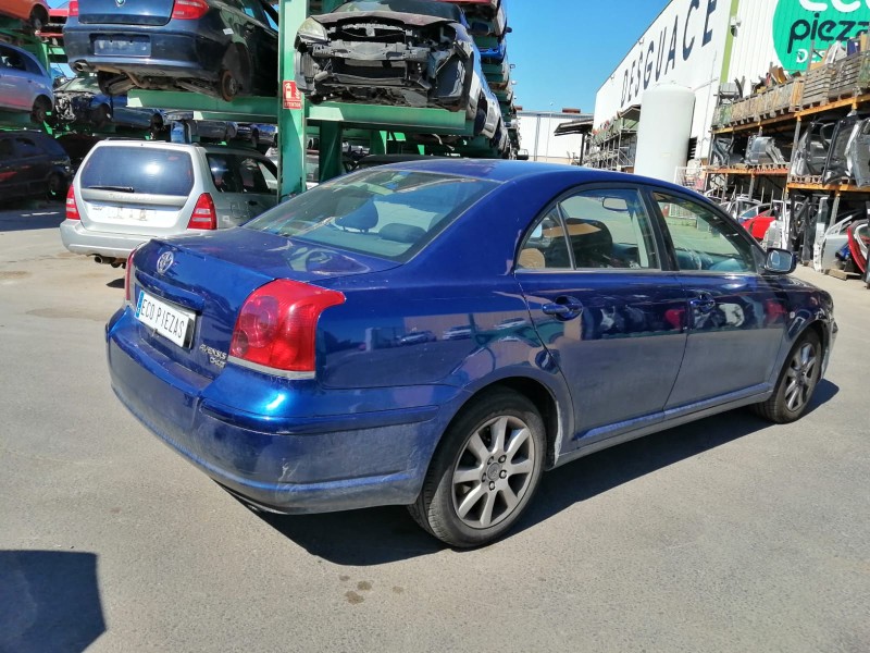 toyota avensis sedán (_t25_) del año 2006