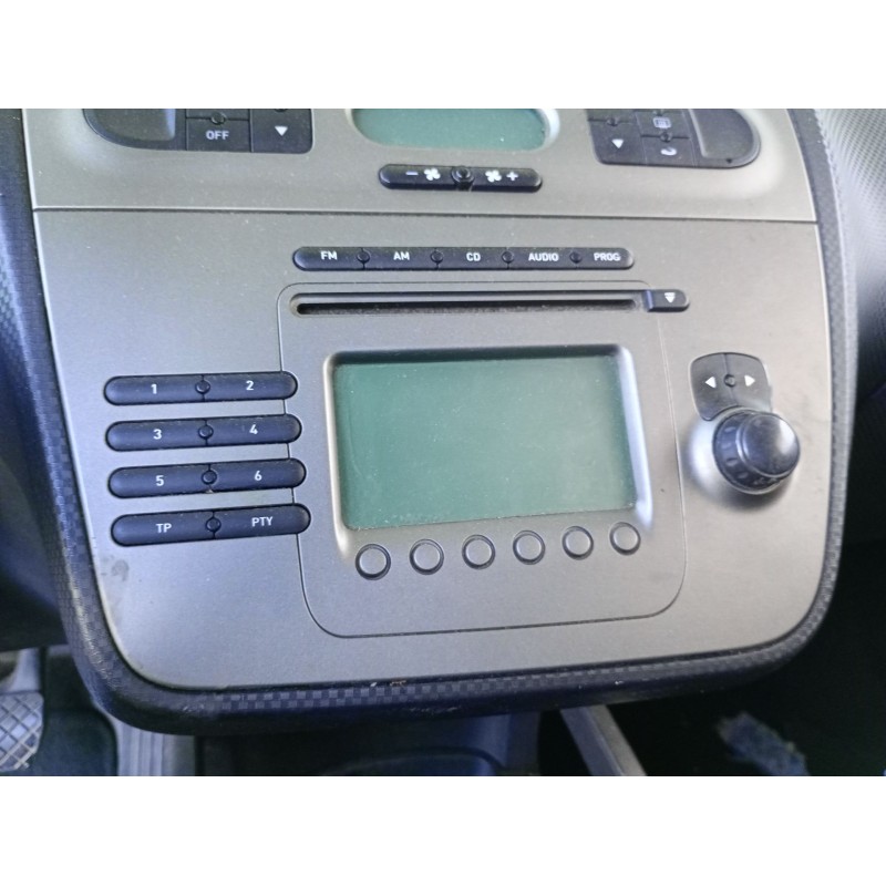 Recambio de sistema audio / radio cd para seat altea (5p1) 1.9 tdi referencia OEM IAM   