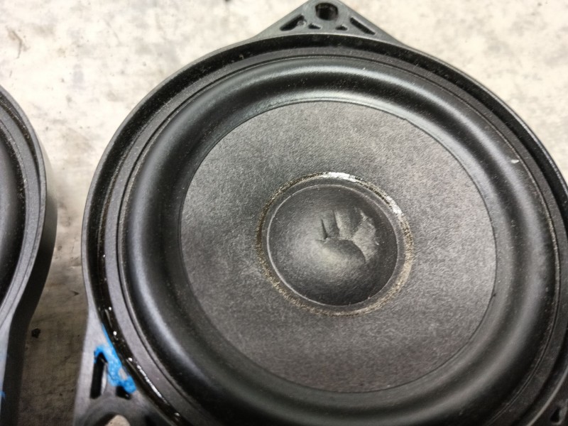 Recambio de altavoz para tesla model 3 (5yj3) ev awd referencia OEM IAM   