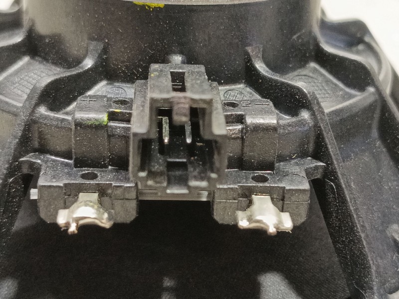 Recambio de altavoz para tesla model 3 (5yj3) ev awd referencia OEM IAM   