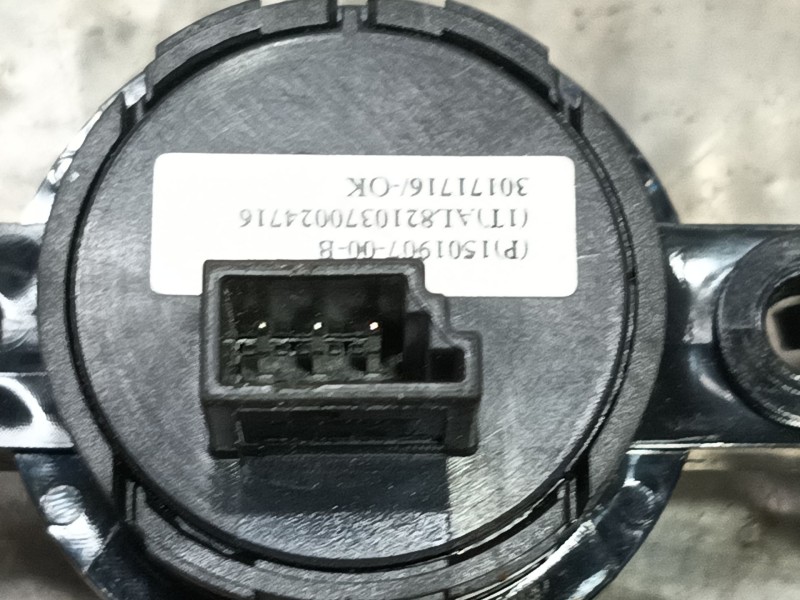 Recambio de pulsador maletero / porton para tesla model 3 (5yj3) ev awd referencia OEM IAM   