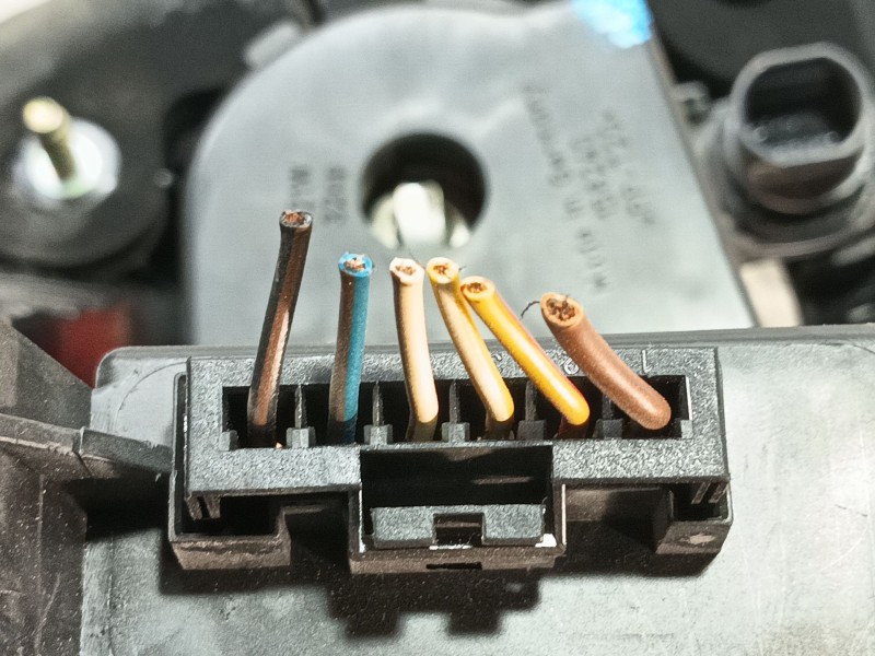 Recambio de piloto trasero derecho para bmw 5 (e60) 530 i referencia OEM IAM 2VP008679 7165738 