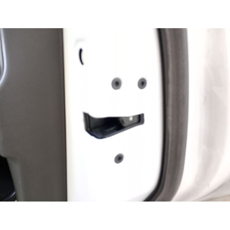 Recambio de cerradura puerta trasera derecha para ford kuga i 2.0 tdci 4x4 referencia OEM IAM   