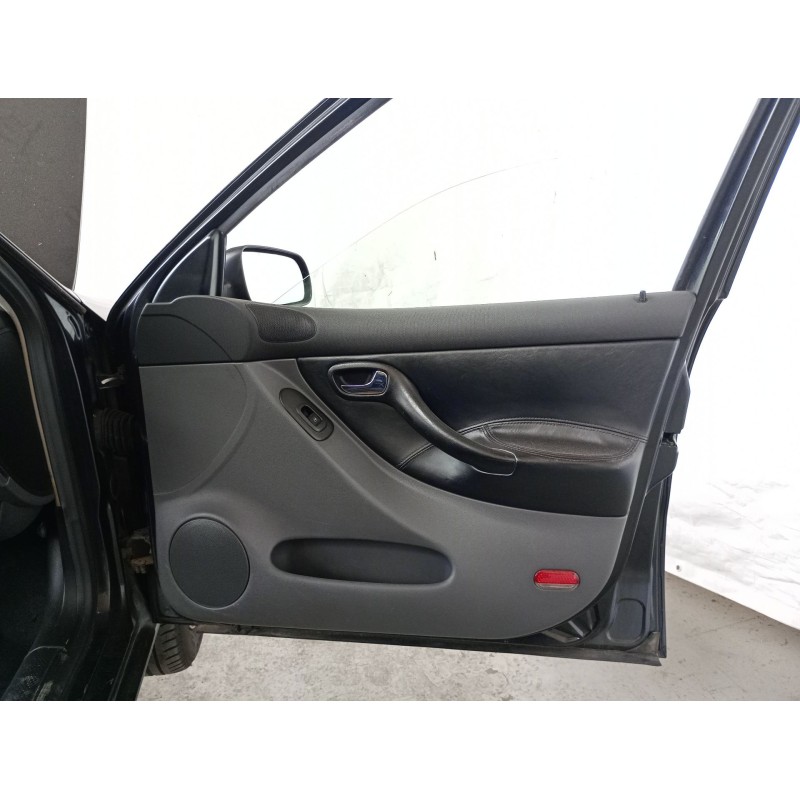 Recambio de guarnecido puerta delantera derecha para seat leon (1m1) 1.6 16 v referencia OEM IAM 0  