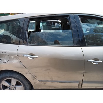 PUERTA TRASERA DERECHA 