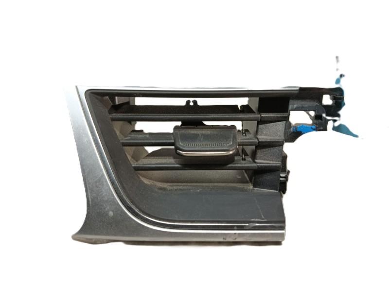 Recambio de rejilla aireadora para renault captur ii referencia OEM IAM 1115103003 687603363R 