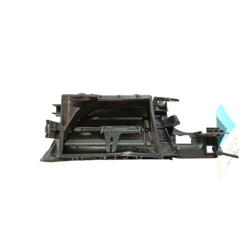 Recambio de rejilla aireadora para renault captur ii referencia OEM IAM 1115103003 687603363R 