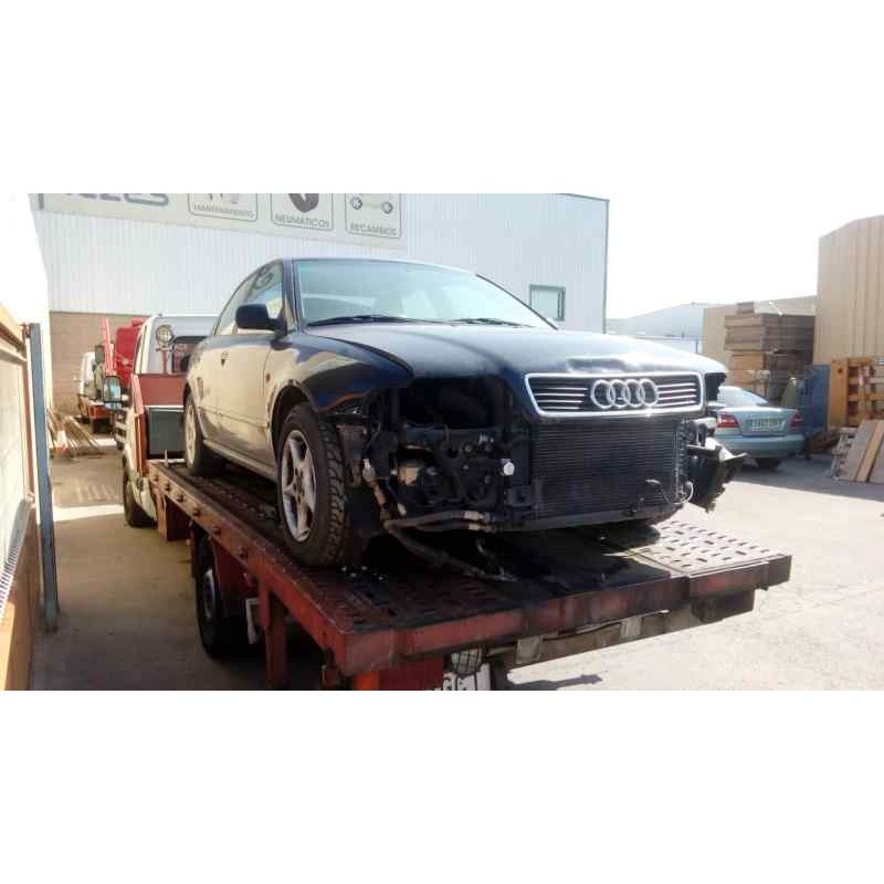 AUDI A4 BERLINA (B5)