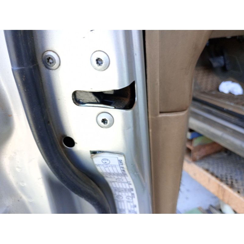 Recambio de cerradura puerta delantera izquierda para jeep grand cherokee ii (wj, wg) 3.1 td 4x4 referencia OEM IAM   