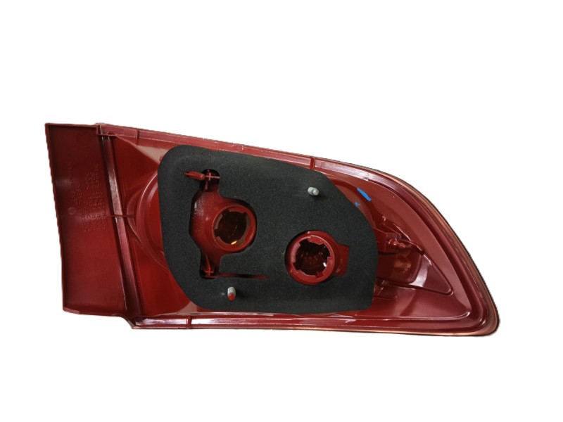 Recambio de piloto trasero derecho para mazda 3 berlina (bk) 1.6 crdt active referencia OEM IAM   