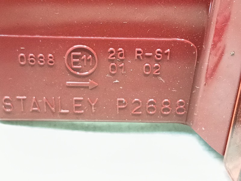 Recambio de piloto trasero derecho para mazda 3 berlina (bk) 1.6 crdt active referencia OEM IAM   