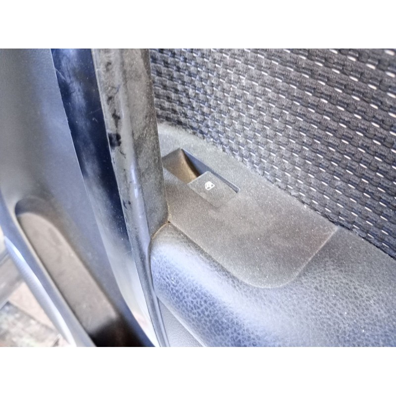 Recambio de mando elevalunas trasero derecho para chevrolet captiva (c100, c140) 2.0 d 4wd referencia OEM IAM   