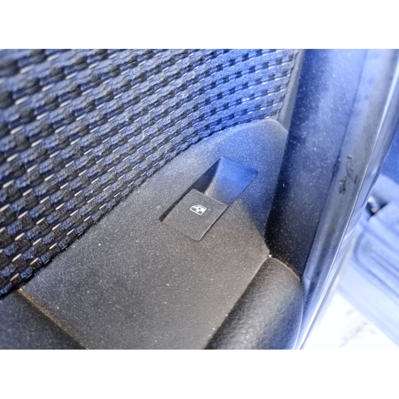 Recambio de mando elevalunas trasero izquierdo para chevrolet captiva (c100, c140) 2.0 d 4wd referencia OEM IAM   